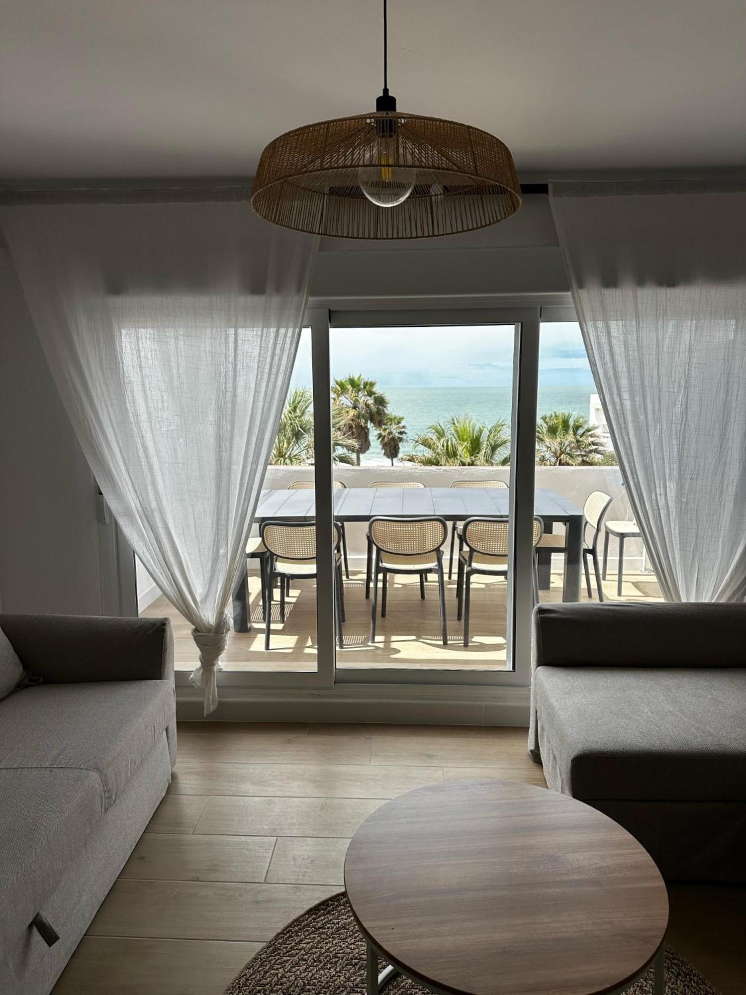 אל פוארטו דה סנטה מריה Gatu Villa Mar "Preferente Para Mayores De 25 Anos Y Familias " מראה חיצוני תמונה