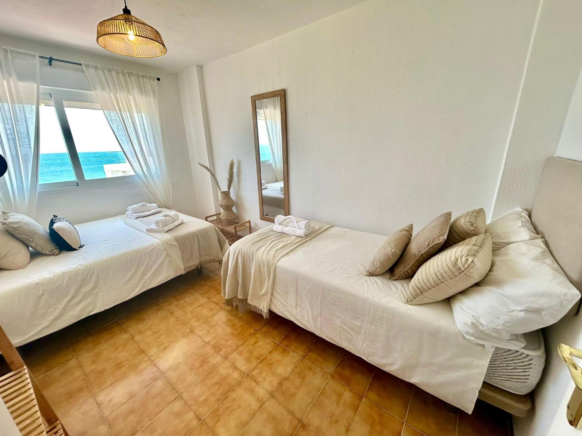 אל פוארטו דה סנטה מריה Gatu Villa Mar "Preferente Para Mayores De 25 Anos Y Familias " מראה חיצוני תמונה